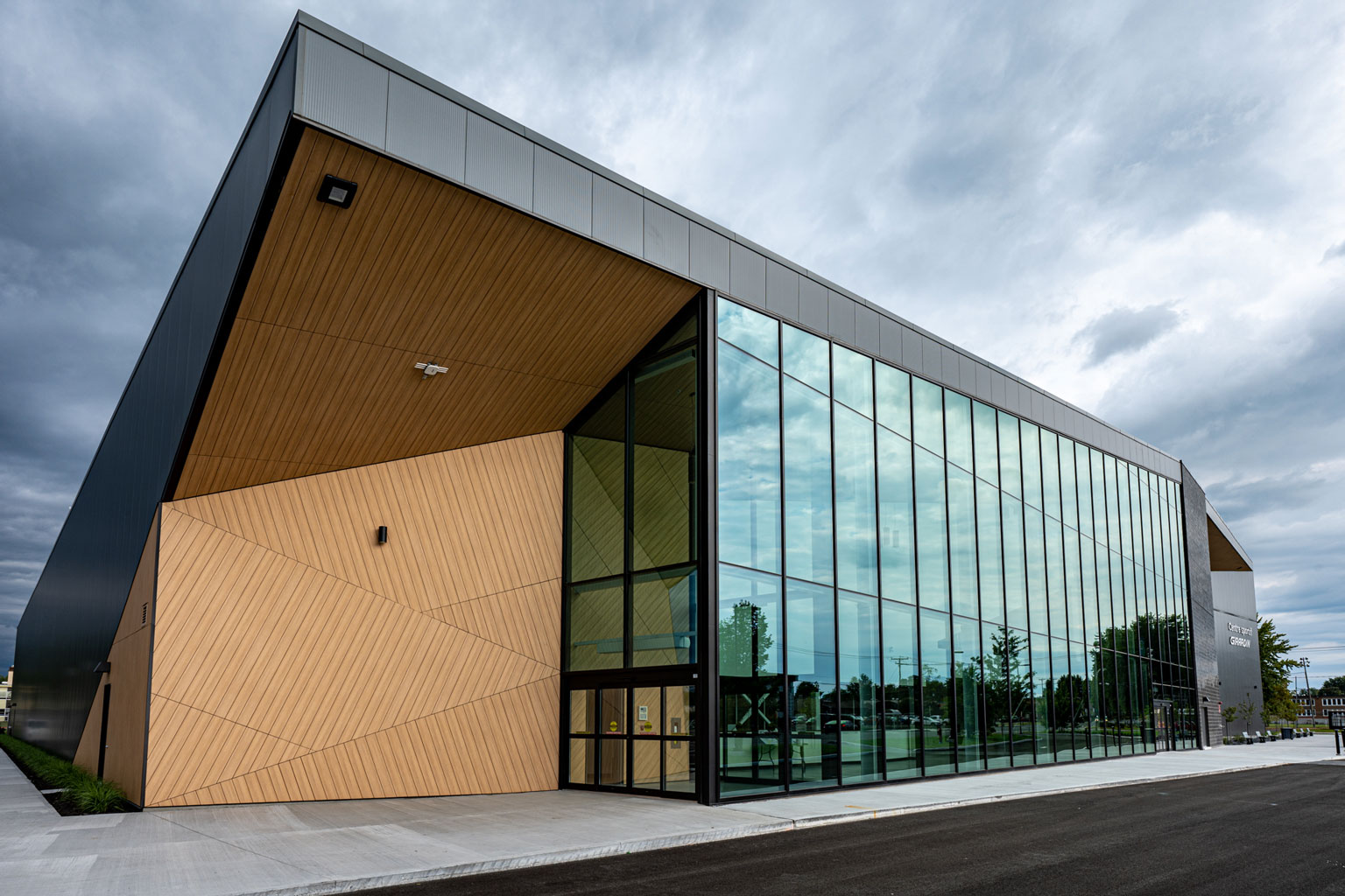 centre sportif Girardin